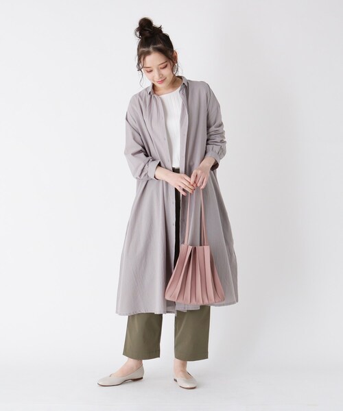 one'sterrace（ワンズテラス）の「フェイクレザープリーツトートバッグ（トートバッグ・レディース・グレー系その他/ナチュラル・99）」の8枚目の写真