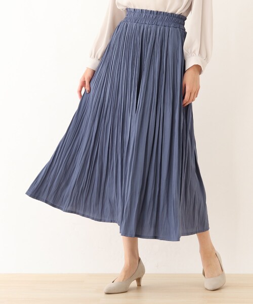 SHOO・LA・RUE（シューラルー）の「◆ヴィンテージサテンプリーツスカート（スカート・レディース・ベージュ系その他2/ブラック系1/ブルー系1・00）」の3枚目の写真