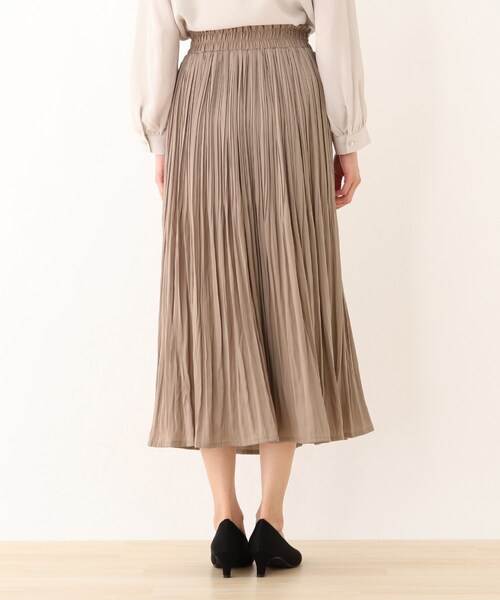 SHOO・LA・RUE（シューラルー）の「◆ヴィンテージサテンプリーツスカート（スカート・レディース・ベージュ系その他2/ブラック系1/ブルー系1・00）」の5枚目の写真