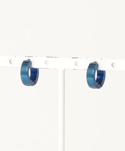 FUNALIVE（ファンアライブ）の「JON ステンレスイヤーカフ 両耳セット シンプル（イヤーカフ・メンズ・ブルー/ブラック/ゴールド系その他/ブラック系その他/ブルー系その他2/ゴールド/シルバー/ブルー系その他・FREE）」の4枚目の写真