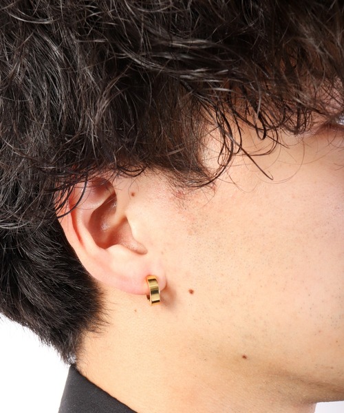 FUNALIVE（ファンアライブ）の「JON ステンレスイヤーカフ 両耳セット シンプル（イヤーカフ・メンズ・ブルー/ブラック/ゴールド系その他/ブラック系その他/ブルー系その他2/ゴールド/シルバー/ブルー系その他・FREE）」の21枚目の写真