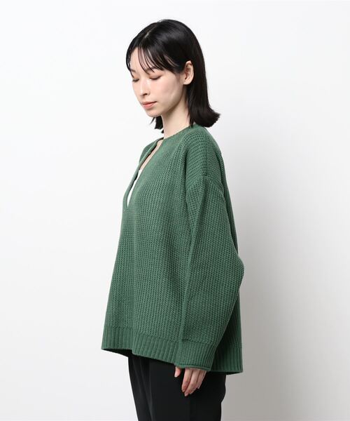 LOWRYS FARM（ローリーズファーム）の「スリットプルオーバーLS