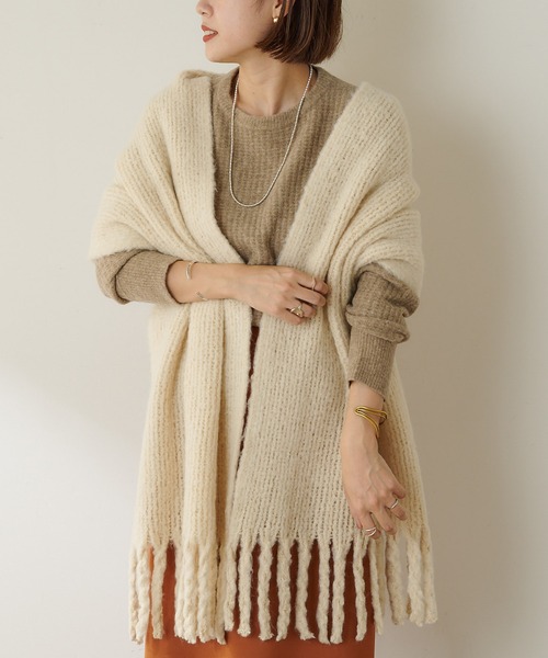 SHENERY（シーナリー）の「リサイクルラッセルボリュームフリンジストール（ストール/ショール・レディース・グレー/アイボリー・FREE）」の9枚目の写真