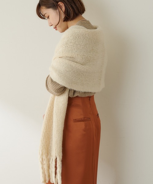 SHENERY（シーナリー）の「リサイクルラッセルボリュームフリンジストール（ストール/ショール・レディース・グレー/アイボリー・FREE）」の11枚目の写真