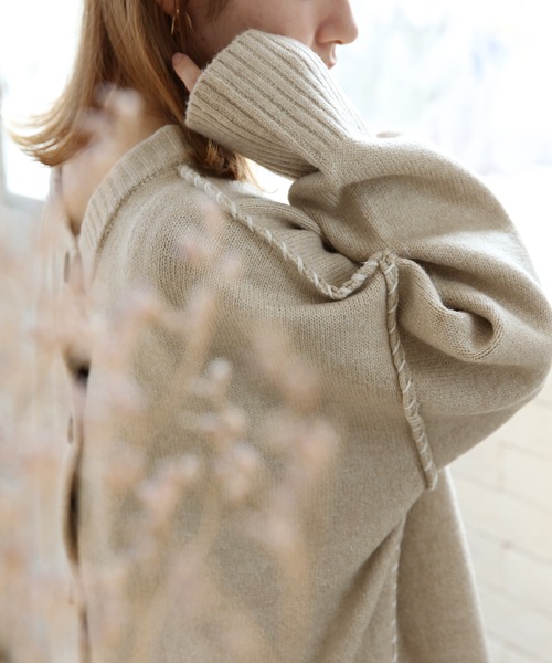 White Collection(ホワイトコレクション)の「ZOZOTOWN限定アイテム! 2021AW 5GG もちもち配色ハンドステッチ入り2WAYニットカーディガン(ニット/セーター・レディース・アイボリー/ブラック/ライトベージュ・FREE)」の7枚目の写真