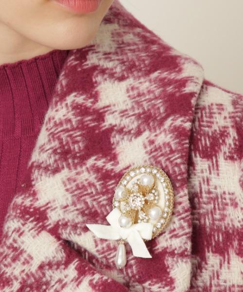 JILL STUART(ジルスチュアート)の「◆ビビブローチ(ブローチ/コサージュ・レディース・ブラック/ホワイト・フリ-)」の1枚目の写真