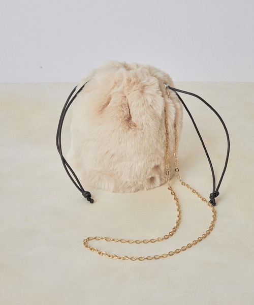 COLONY 2139（コロニートゥーワンスリーナイン）の「エコファー巾着バッグ/ショルダーバッグ（ショルダーバッグ・レディース・ピンク/オレンジ/ブルー/アイボリー/モカ・FREE）」の21枚目の写真