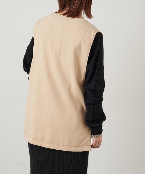 CIAOPANIC TYPY(チャオパニックティピー)の「スウェード配色ステッチVネックベスト(ベスト・レディース・カーキ/キャメル/アイボリー・ONE SIZE)」の7枚目の写真