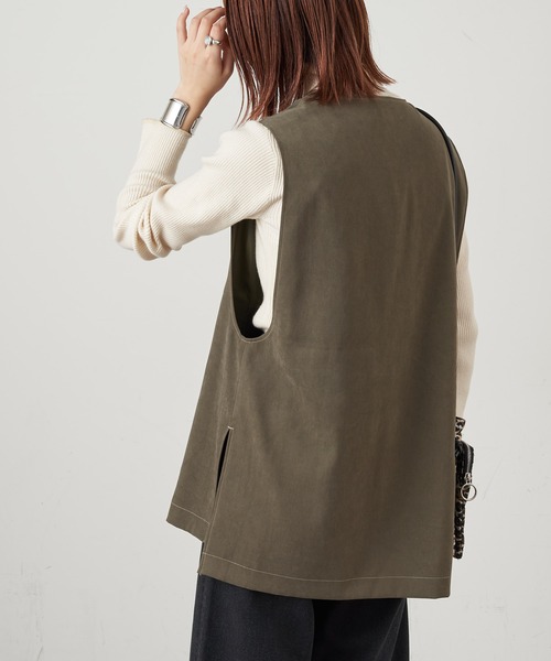 CIAOPANIC TYPY(チャオパニックティピー)の「スウェード配色ステッチVネックベスト(ベスト・レディース・カーキ/キャメル/アイボリー・ONE SIZE)」の21枚目の写真