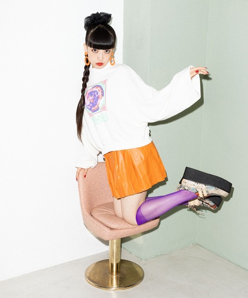 PUNYUS（プニュズ）の「ドラゴンハイネックスウェット（スウェット・レディース・ホワイト/ブラック/ライトピンク・3/4）」の11枚目の写真