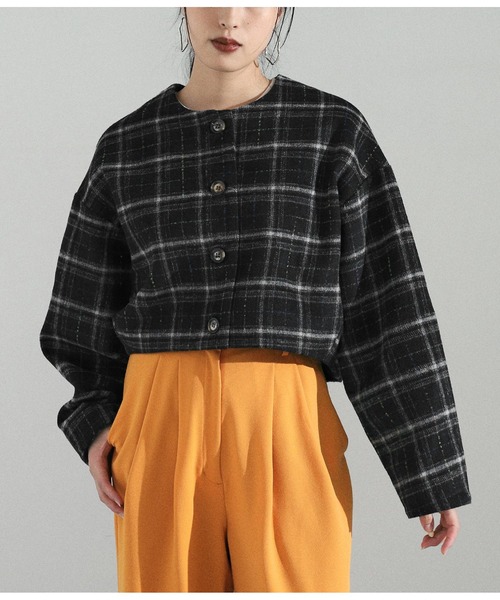 Settimissimo（セッティミッシモ）の「ツイードチェックショートジャケット（ノーカラージャケット・レディース・ブラック/ブラウン/グレー・FREE）」の2枚目の写真