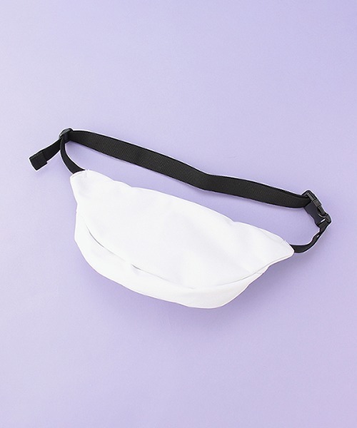 LOVETOXIC(ラブトキシック)の「ウエストBAG(ボディバッグ/ウエストポーチ・キッズ・ブラック/マルチ/オフホワイト・FREE)」の9枚目の写真