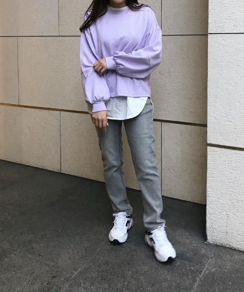 Pierrot(ピエロ)の「【ZOZOTOWN限定カラー】ダンボールボリュームプルオーバー(スウェット・レディース・オフホワイト/ブラック/イエロー/ピンク/グレイッシュベージュ/ラベンダー・M/L)」の7枚目の写真