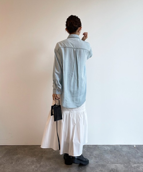 DouDou(ドゥドゥ)の「テンセルデニムシャツ(シャツ/ブラウス・レディース・サックスブルー/ブルー・FREE)」の19枚目の写真