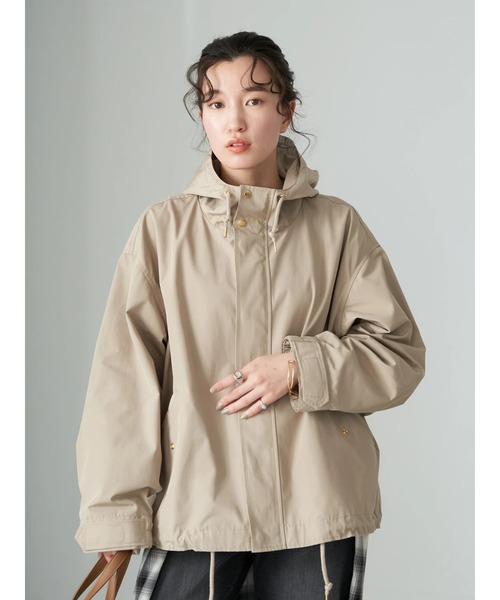 earth music&ecology（アースミュージックアンドエコロジー）の「撥水＋防花粉機能付きマウンテンパーカー＊（マウンテンパーカー・レディース・ネイビー/グレイッシュベージュ・FREE）」の11枚目の写真