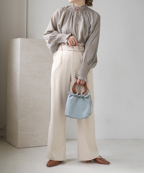 Bab（バブ）の「ウッドハンドルミニバッグ（ハンドバッグ・レディース・ライトブルー/ブラック/オフホワイト/キャメル・ONESIZE）」の21枚目の写真