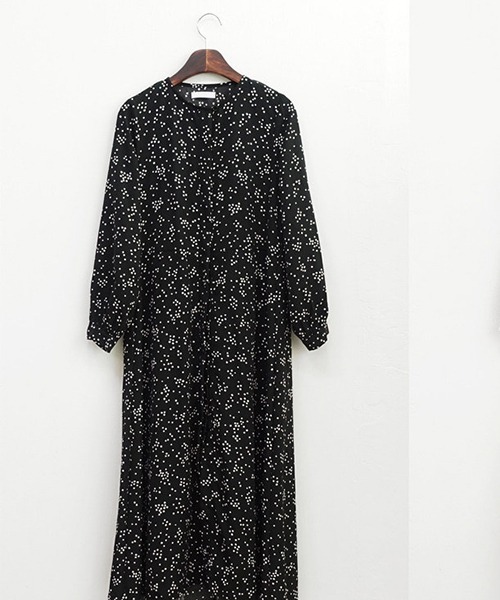 Opinion korean town（オピニオン コリアン タウン）の「YUGA フローラルワンピース（ワンピース・レディース・ブラック/ホワイト・XL/L/M/S）」の16枚目の写真