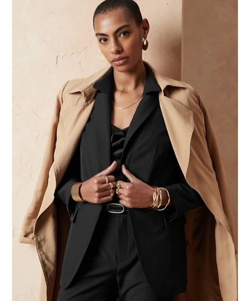 BANANA REPUBLIC FACTORY STORE（バナナリパブリック ファクトリーストア）の「BANANA REPUBLIC FACTORY STORE　　スカルプト スーツジャケット（テーラードジャケット・レディース・ブラック/グレー/ネイビー/ブルー/カーキ/グレー系その他/ホワイト系その他/ブルー系その他・4/00/0/6/2/8）」の19枚目の写真