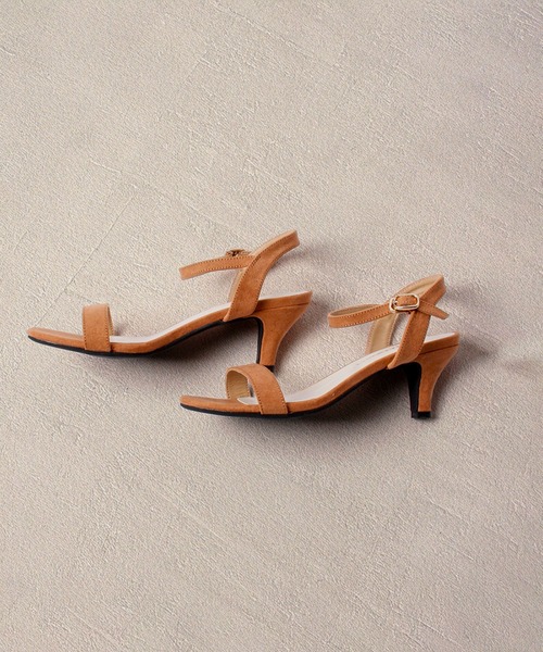 LibertyDoll（リバティードール）の「LibertyDoll セパレートストラップサンダル（サンダル・レディース・ホワイト/ベージュ/ネイビー/ブラウン/グレー/パイソン/ゴールド/ブルー/シルバー/レッド/ブラック/ブルー系その他/ブラック系その他・L/LL/3L/S/SS/M）」の6枚目の写真