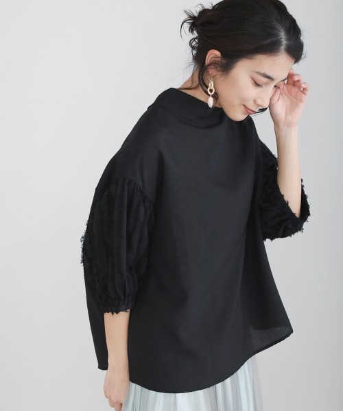 Bou Jeloud（ブージュルード）の「【WEB限定】袖シャギー変形ブラウス（シャツ/ブラウス・レディース・ブルー/アイボリー/ミント/ブラック・38）」の3枚目の写真