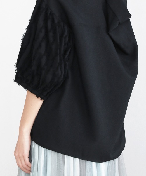 Bou Jeloud（ブージュルード）の「【WEB限定】袖シャギー変形ブラウス（シャツ/ブラウス・レディース・ブルー/アイボリー/ミント/ブラック・38）」の14枚目の写真