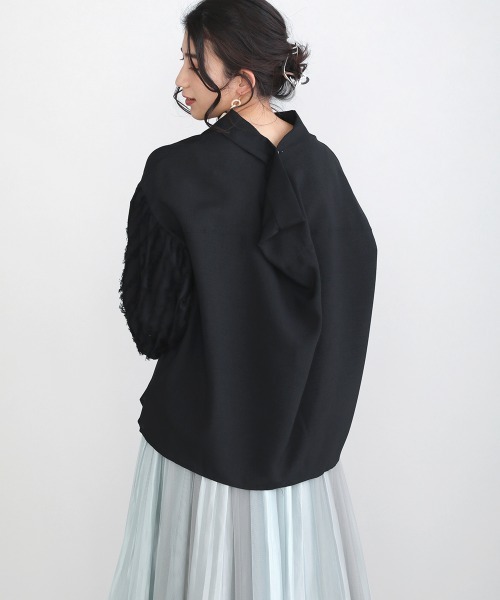 Bou Jeloud（ブージュルード）の「【WEB限定】袖シャギー変形ブラウス（シャツ/ブラウス・レディース・ブルー/アイボリー/ミント/ブラック・38）」の16枚目の写真