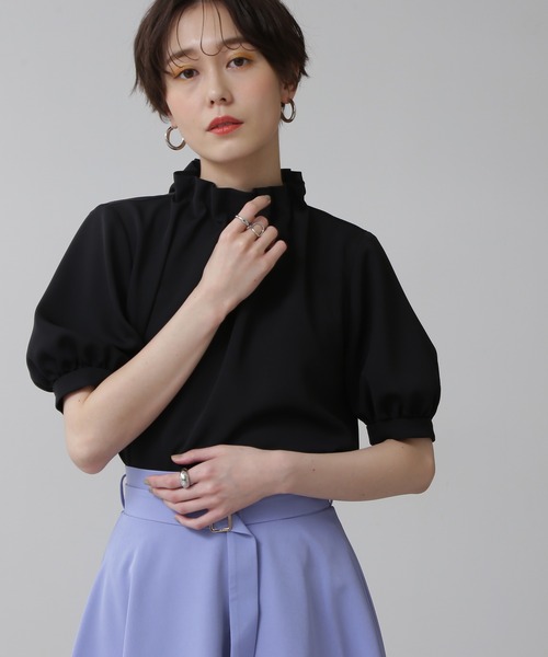 N.（N. Natural Beauty Basic）（エヌエヌナチュラルビューティーベーシック）の「◆ペーパーバック５分袖ブラウス（シャツ/ブラウス・レディース・オフホワイト/ブラック/グレー/カーキ/ピンク・MEDIUM）」の2枚目の写真