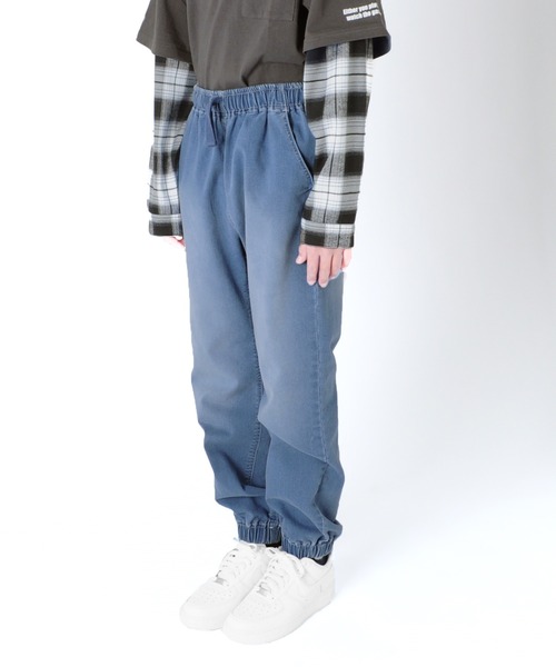 GLAZOS（グラソス）の「[ワイドテーパード]スーパーストレッチデニム・ジョガーパンツ（デニムパンツ・キッズ・グレー/インディゴブルー/ブルー・130cm/140cm/150cm/160cm/170cm）」の10枚目の写真