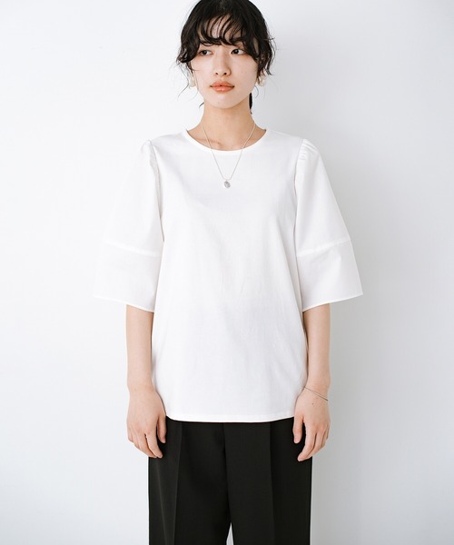 haco!(ハコ)の「Tシャツ以上ブラウス未満の気軽さが自慢の異素材ふんわり袖がかわいいカットソートップス by que made me(Tシャツ/カットソー・レディース・ホワイト/ネイビー・SMALL/MEDIUM/LARGE/X-LARGE)」の5枚目の写真