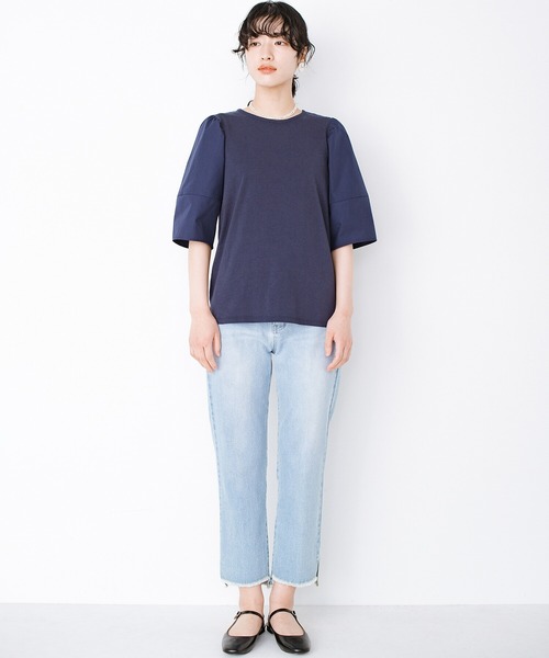haco!(ハコ)の「Tシャツ以上ブラウス未満の気軽さが自慢の異素材ふんわり袖がかわいいカットソートップス by que made me(Tシャツ/カットソー・レディース・ホワイト/ネイビー・SMALL/MEDIUM/LARGE/X-LARGE)」の4枚目の写真