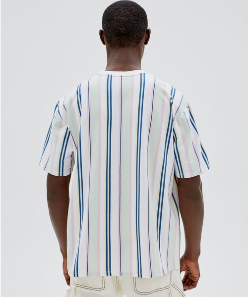 Guess（ゲス）の「GUESS Originals Striped Tee（Tシャツ/カットソー・メンズ・ホワイト・SMALL/MEDIUM/LARGE/X-LARGE）」の2枚目の写真