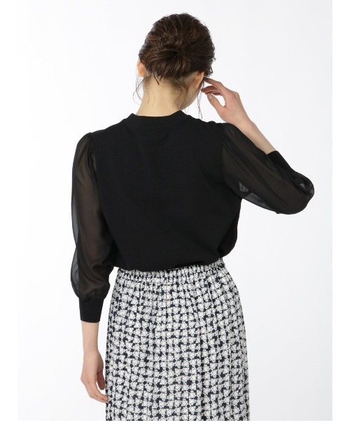 m.f.editorial（エムエフエディトリアル）の「【袖シフォン 異素材切替 ウォッシャブル】m.f.エディトリアル レディース クルー 長袖ニットプルオーバー（ニット/セーター・レディース・ベージュ/ブラック/ホワイト・MEDIUM/LARGE）」の14枚目の写真