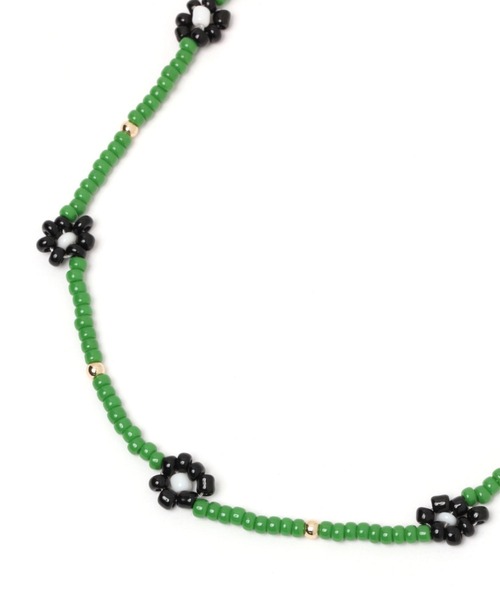 LOWRYS FARM（ローリーズファーム）の「ビーズフラワーネックレス　279186（ネックレス・レディース・ホワイト/ベージュ/グリーン・FREE）」の8枚目の写真