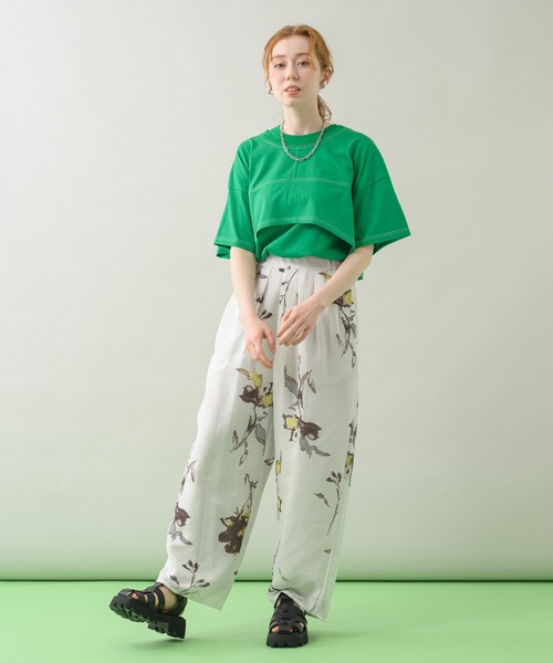 Paradise Picnic(パラダイスピクニック)の「TE VALT アートフラワープリントタックパンツ(その他パンツ・レディース・ホワイト/ネイビー・FREE)」の12枚目の写真