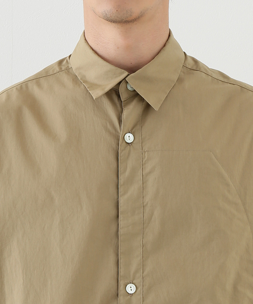 beta post(ベータポスト)の「【BETA POST / ベータポスト】 FLY FRONT POCKET SHIRT(シャツ/ブラウス・メンズ・ブラック/ベージュ・MEDIUM/SMALL)」の7枚目の写真