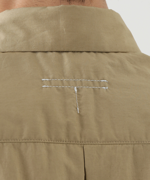beta post(ベータポスト)の「【BETA POST / ベータポスト】 FLY FRONT POCKET SHIRT(シャツ/ブラウス・メンズ・ブラック/ベージュ・MEDIUM/SMALL)」の14枚目の写真