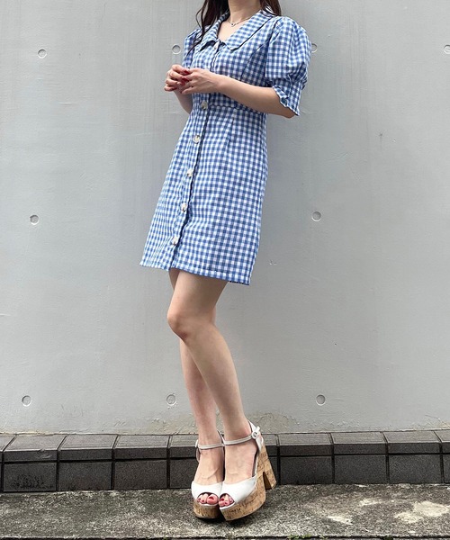 titty＆Co. PETIT（ティティアンドコープティ）の「【titty&Co. PETIT】ギンガムパフシャツワンピース（ワンピース・レディース・ブルー・FREE）」の4枚目の写真