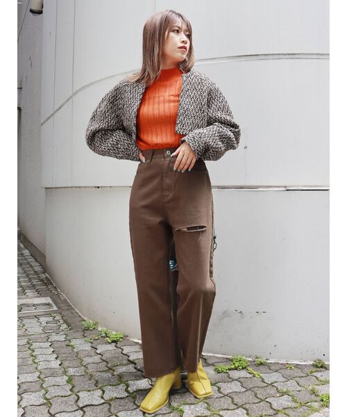 MURUA（ムルーア）の「アシメカットカラーパンツ（デニムパンツ・レディース・ブラック/ブラウン/インディゴブルー・1/2）」の22枚目の写真