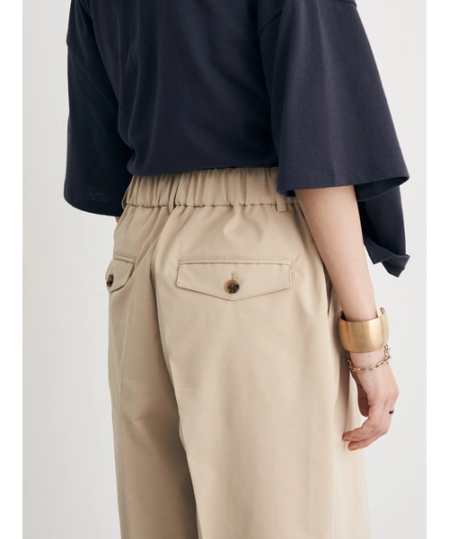 earth music&ecology（アースミュージックアンドエコロジー）の「チノショートパンツ（チノパンツ・レディース・ダークグリーン/ベージュ/バーガンディー/ダークネイビー・S/M/L）」の12枚目の写真