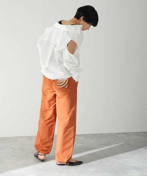 Oriens JOURNAL STANDARD（オリエンス ジャーナルスタンダード）の「C/NY Wide Cargo Pants / コットンナイロンワイドカーゴパンツ（カーゴパンツ・レディース・ホワイト/カーキ/オレンジ・SMALL/MEDIUM）」の15枚目の写真