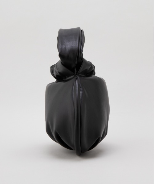 LE VERNIS(ル・ベルニ)の「LE VERNIS(ル・ベルニ)ジグリーPUminiバッグ(ハンドバッグ・レディース・ブラック/ベージュ・FREE)」の5枚目の写真