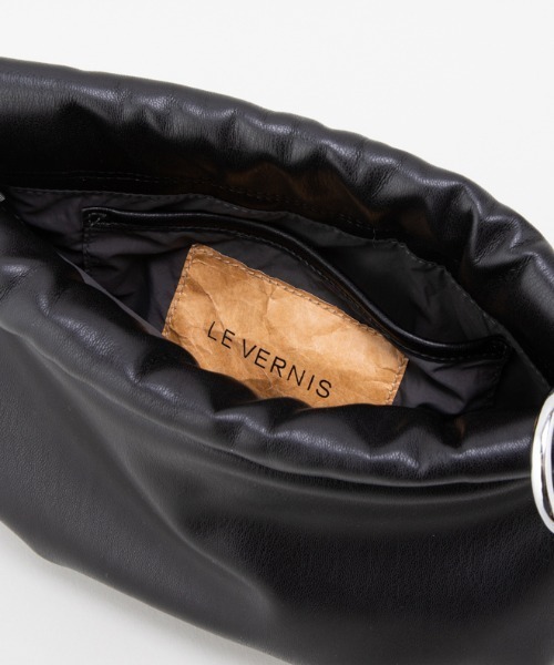 LE VERNIS(ル・ベルニ)の「LE VERNIS(ル・ベルニ)ジグリーPUminiバッグ(ハンドバッグ・レディース・ブラック/ベージュ・FREE)」の11枚目の写真
