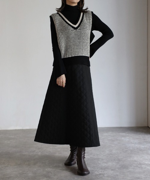 Bonjour Sagan（ボンジュールサガン）の「ボリュームフレアキルティングスカート（スカート・レディース・ブラック/ベージュ/カーキ/アイボリー・FREE）」の13枚目の写真