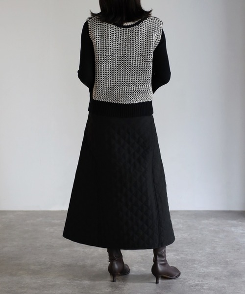 Bonjour Sagan（ボンジュールサガン）の「ボリュームフレアキルティングスカート（スカート・レディース・ブラック/ベージュ/カーキ/アイボリー・FREE）」の7枚目の写真