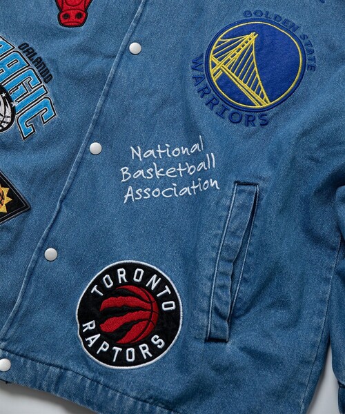 NBA（エヌビーエー）の「NBA/エヌビーエー 別注 NBAチームワッペン刺繍