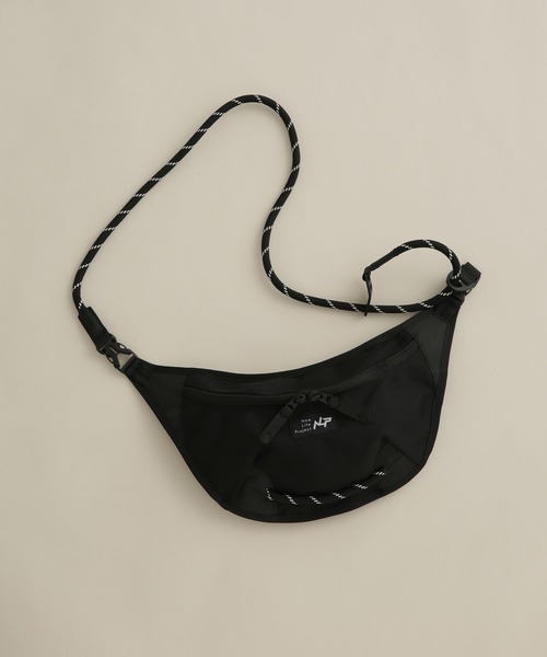 New Life Project ボディバッグ　MOON SHOULDER New Life Project/ニューライフプロジェクト〉ボディバッグ