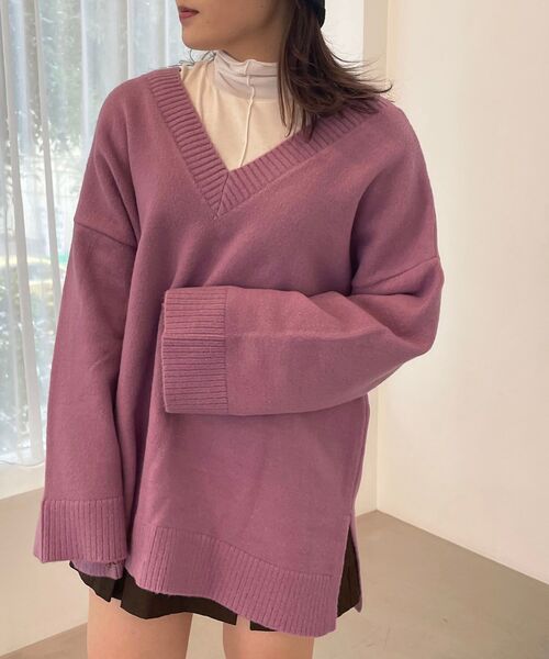 MAJESTIC LEGON(マジェスティックレゴン)の「FruityカラーVニット(ニット/セーター・レディース・パープル/オレンジ/グリーン/アイボリー・MEDIUM)」の1枚目の写真