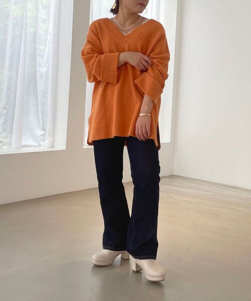 MAJESTIC LEGON(マジェスティックレゴン)の「FruityカラーVニット(ニット/セーター・レディース・パープル/オレンジ/グリーン/アイボリー・MEDIUM)」の20枚目の写真