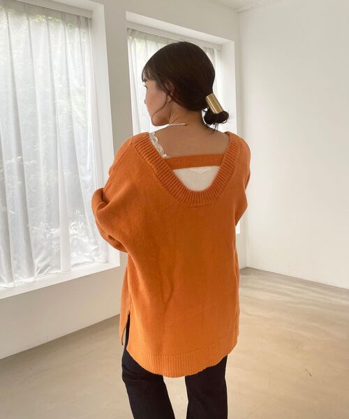 MAJESTIC LEGON(マジェスティックレゴン)の「FruityカラーVニット(ニット/セーター・レディース・パープル/オレンジ/グリーン/アイボリー・MEDIUM)」の14枚目の写真