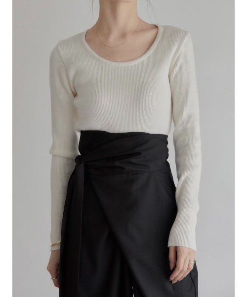 amel（エイメル）の「クルーネックリブニット/アイボリー（Tシャツ/カットソー・レディース・アイボリー・FREE）」の9枚目の写真